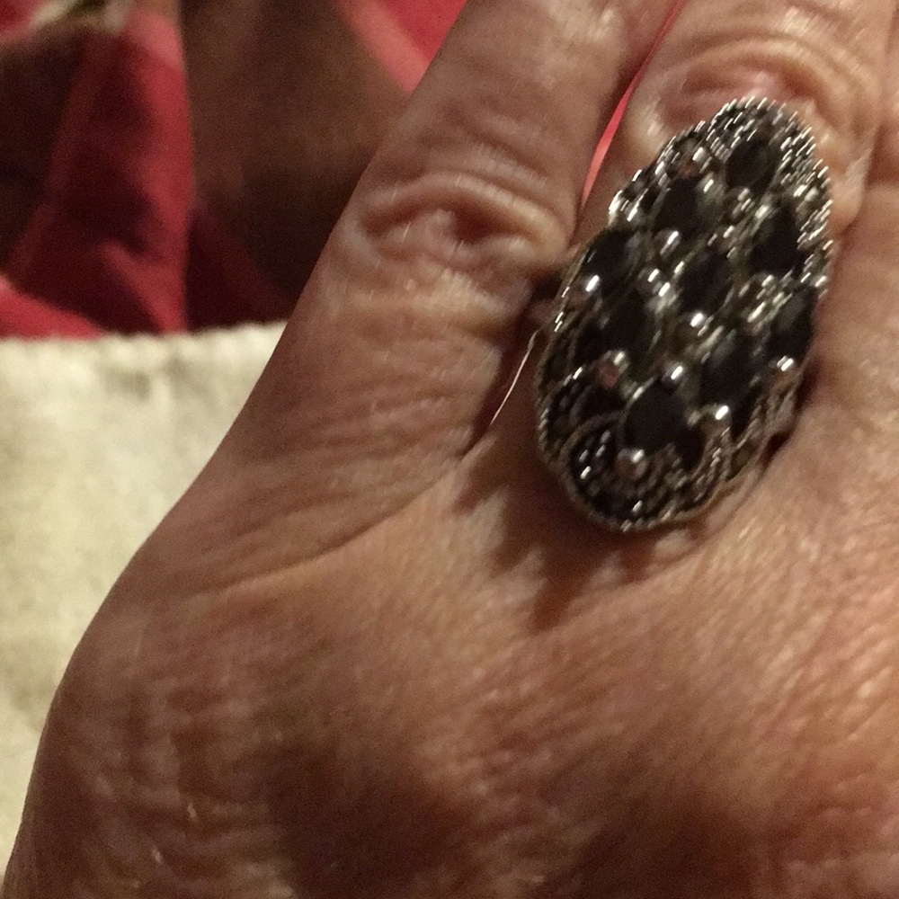 Ring - Picture 3 of 5